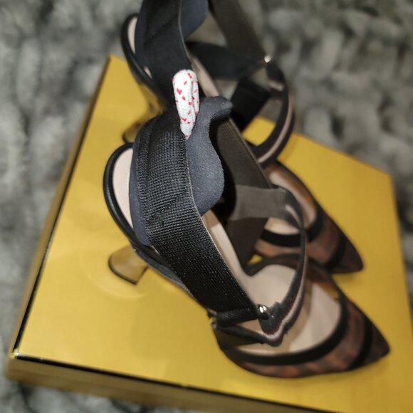 Fendi Colibrì Slingback Heels (EU 38.5) Pointed Toe - Picture 2 of 8